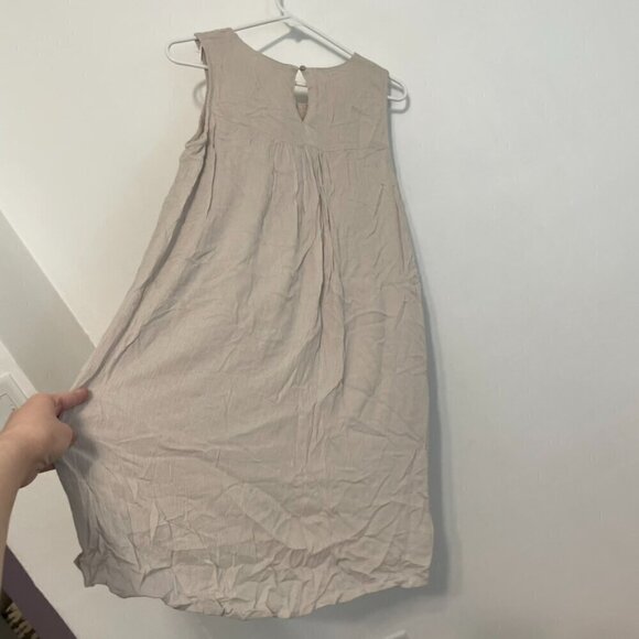 NEW NWT JANE AND DELANCEY Taupe Gray ish Crochet Eyelet Sleeveless Shift Dress - Picture 13 of 13